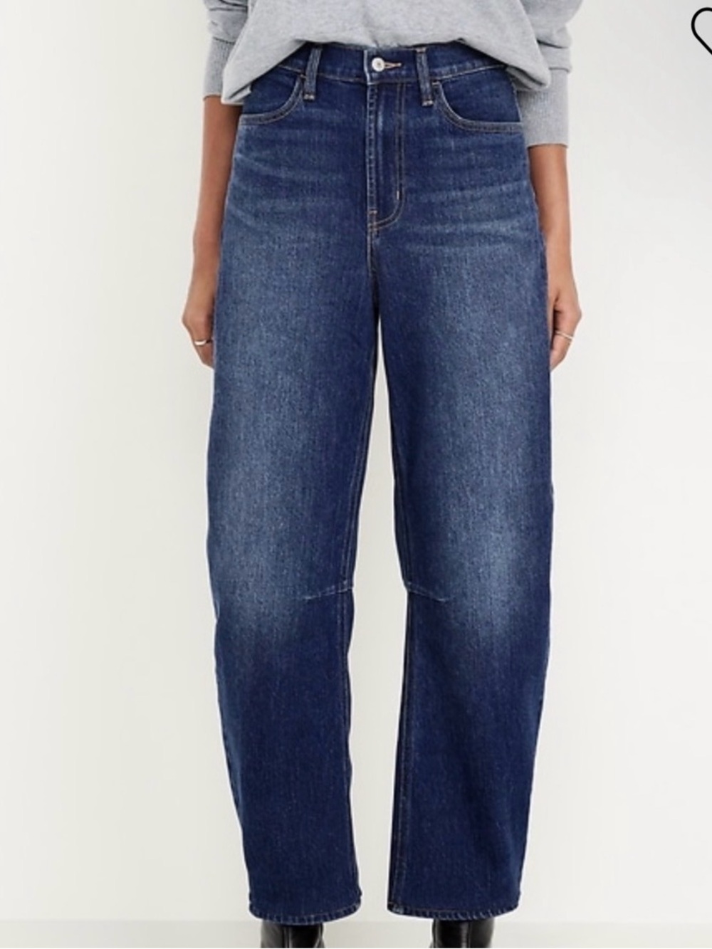 Old Navy High-Waisted Wow Barrel-Leg Ankle Jeans